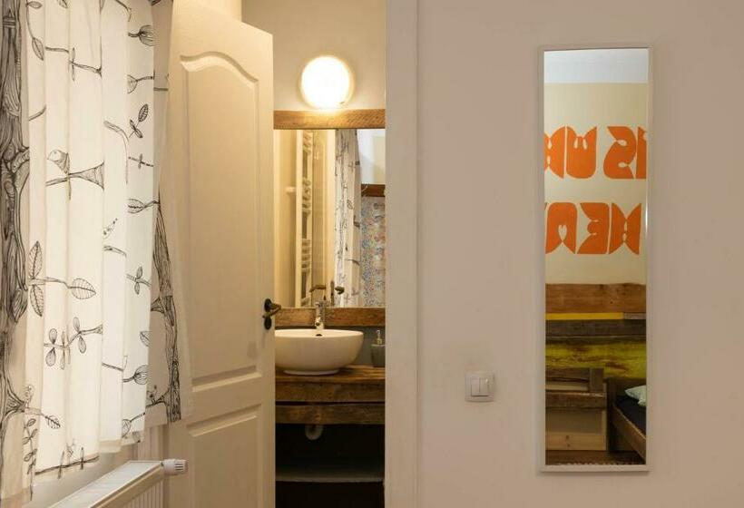 غرفة قياسية, Zen Hostel