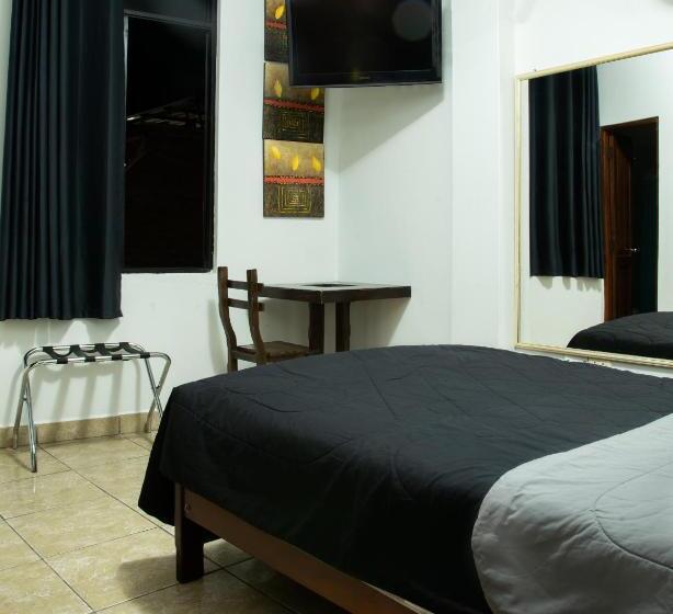 اتاق اکونومی, Hospedaje Gran Imperial