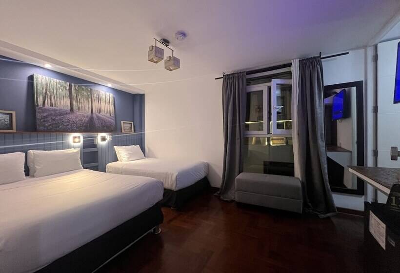 غرفة قياسية ثلاثية, La Casa Del Viajero