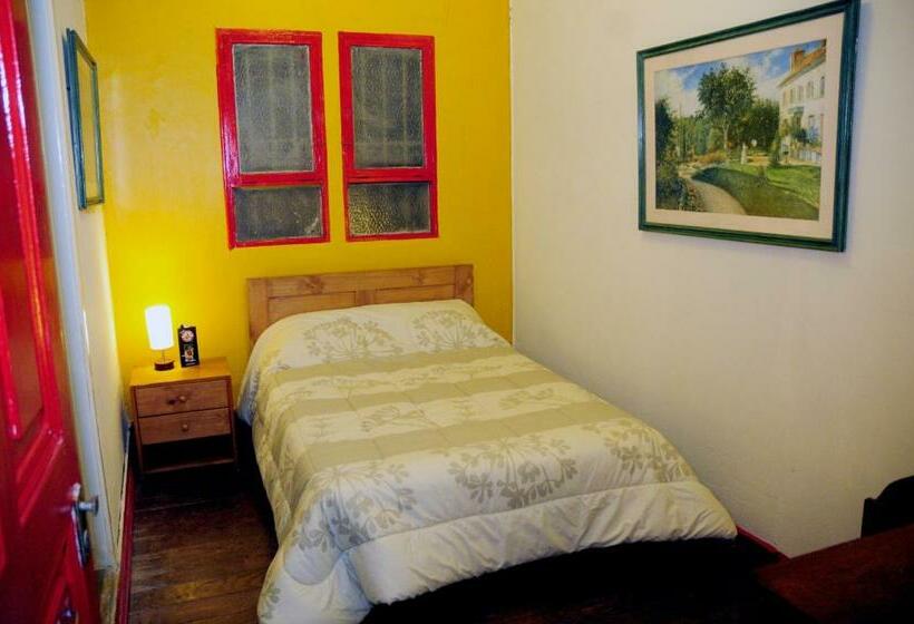 غرفة قياسية, Flying Dog Hostel