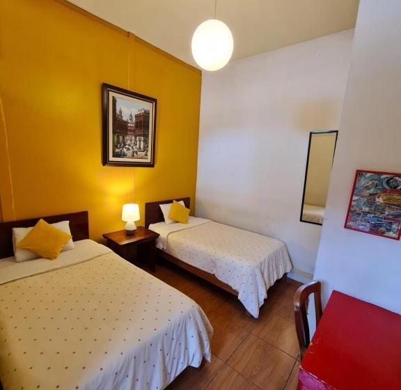 اتاق استاندارد, Flying Dog Hostel