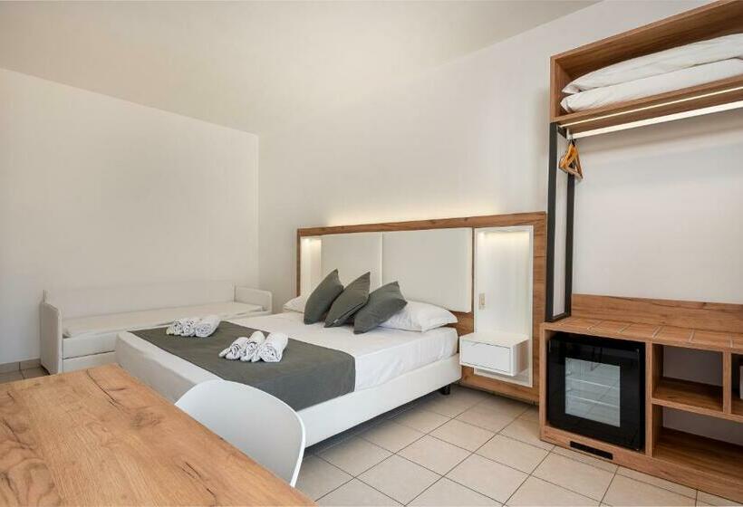 舒适三人间, Al Paradise