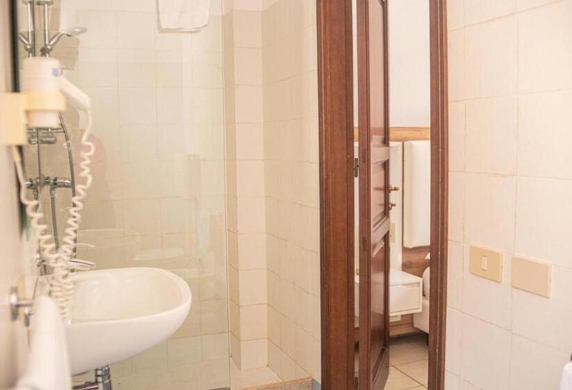 舒适型房间, Al Paradise