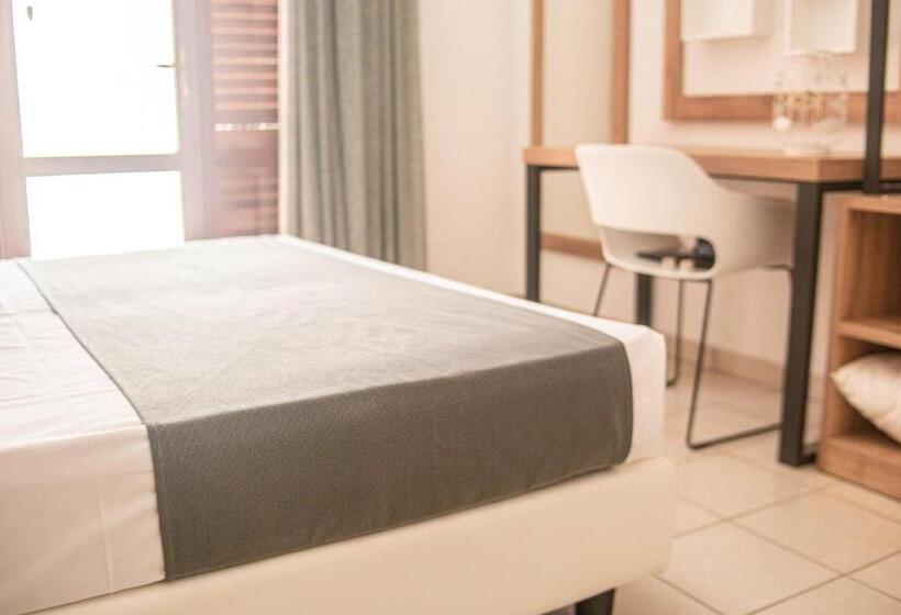 标准间带阳台, Al Paradise