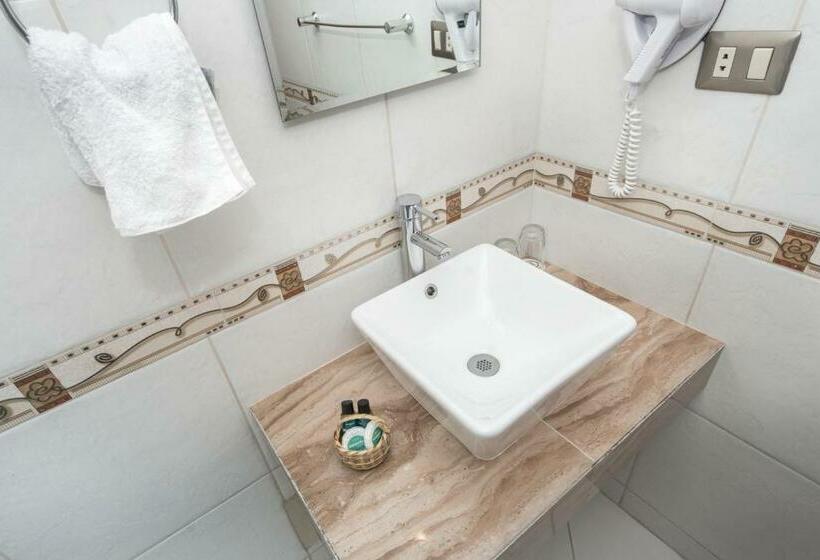 高级大房间, Cascada Del Inka