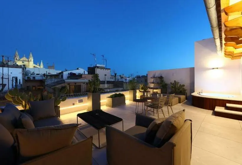 سوئیت با وان آب گرم, Bo Hotel Palma