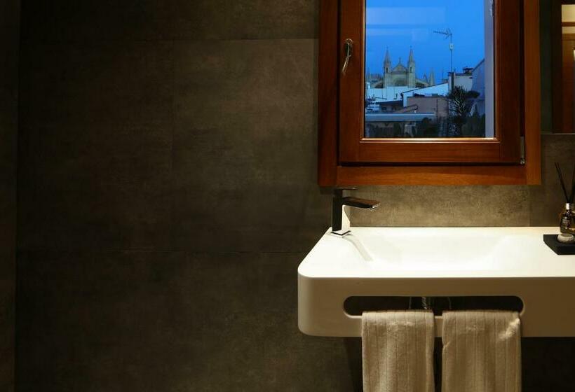 سوئیت با وان آب گرم, Bo Hotel Palma