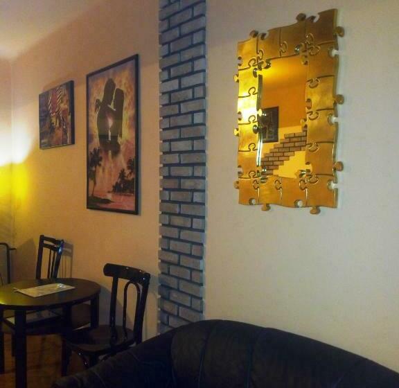 스탠다드 트리플 룸, Cade