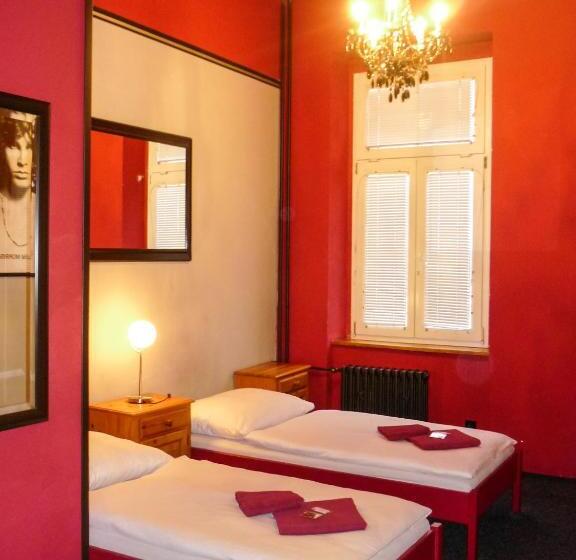 스탠다드 룸, Cade