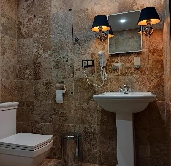 스탠다드 룸, Cade