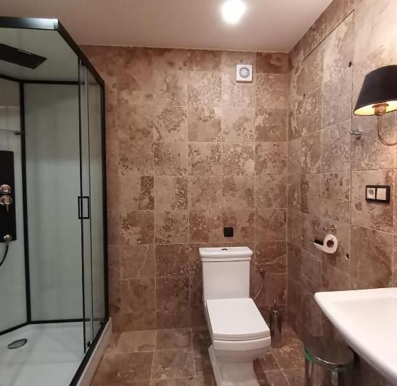 스탠다드 룸, Cade