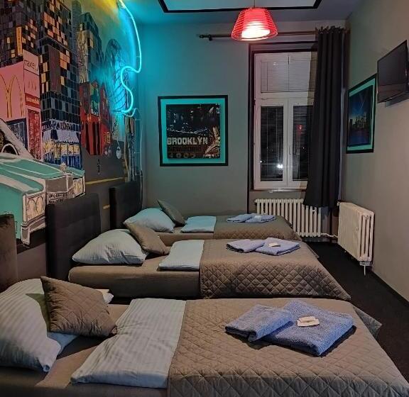 스탠다드 트리플 발코니 룸, Cade