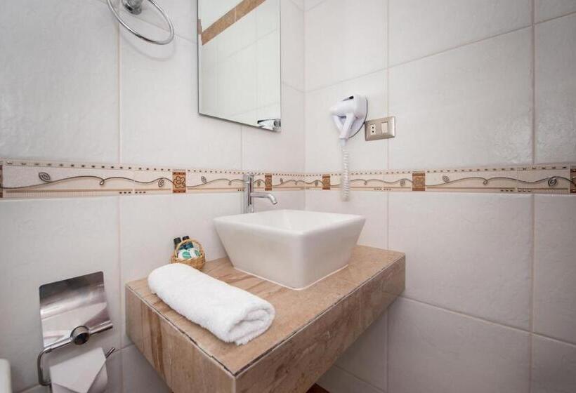 高级大房间, Cascada Del Inka