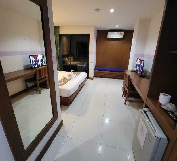 발코니 디럭스 룸, Chana