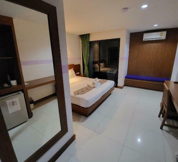 발코니 디럭스 룸, Chana