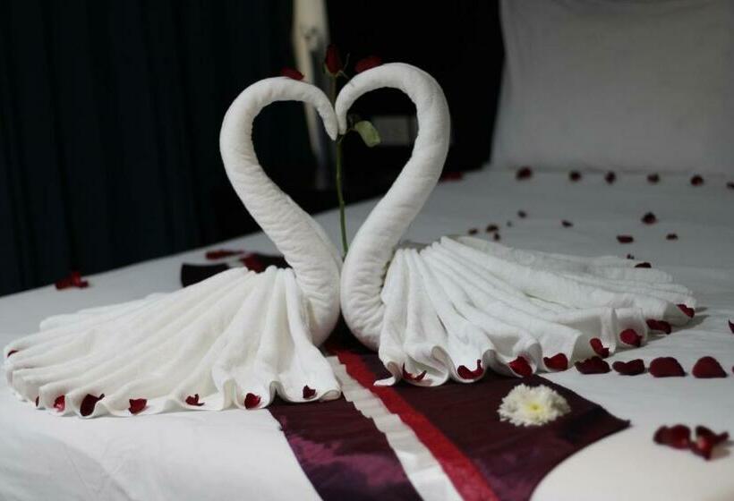 발코니 디럭스 룸, Chana