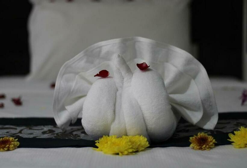 발코니 디럭스 룸, Chana