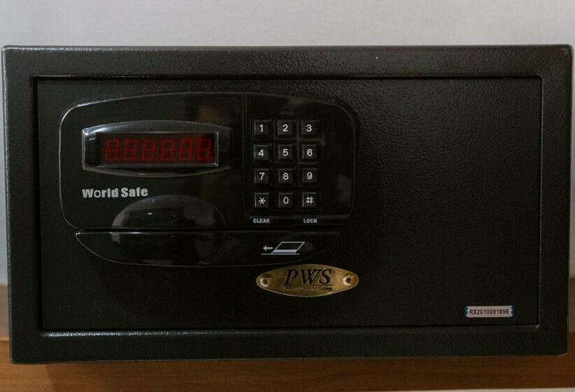 발코니 디럭스 룸, Chana