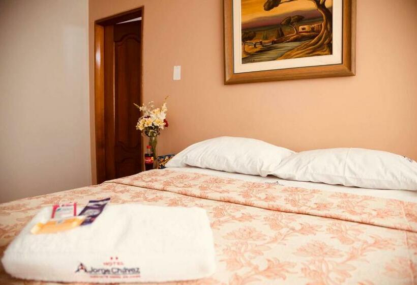 Номер Стандарт, Jorge Chavez