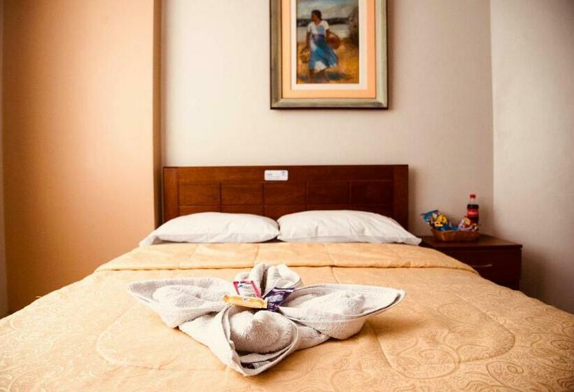 Номер Стандарт Индивидуальный, Jorge Chavez