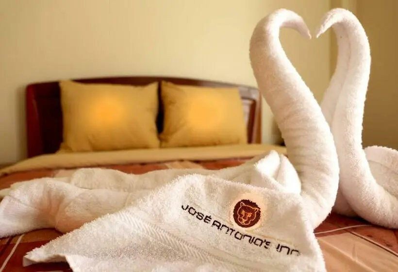 Classic Kolmen Hengen Huone, Jose Antonios Inn