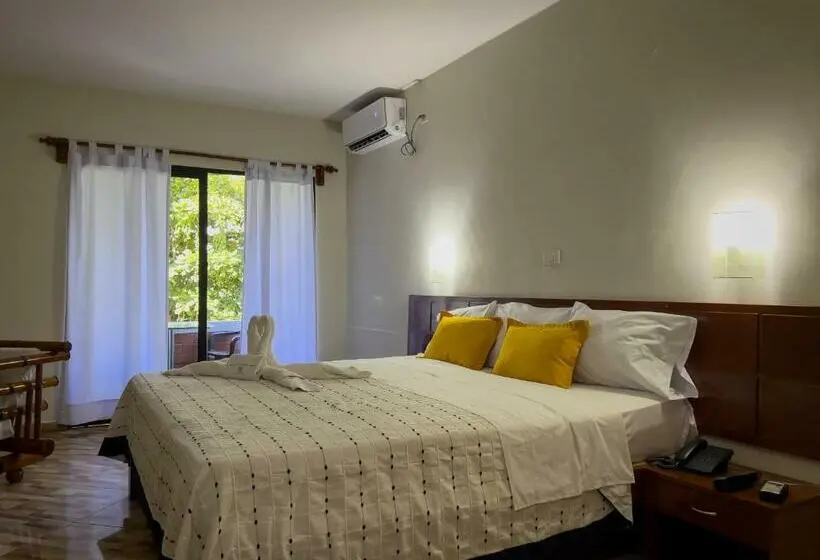 Executive-sviitti, Los Gavilanes
