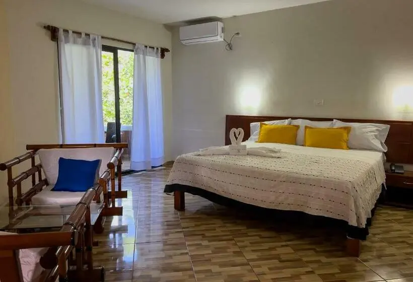 Executive-sviitti, Los Gavilanes