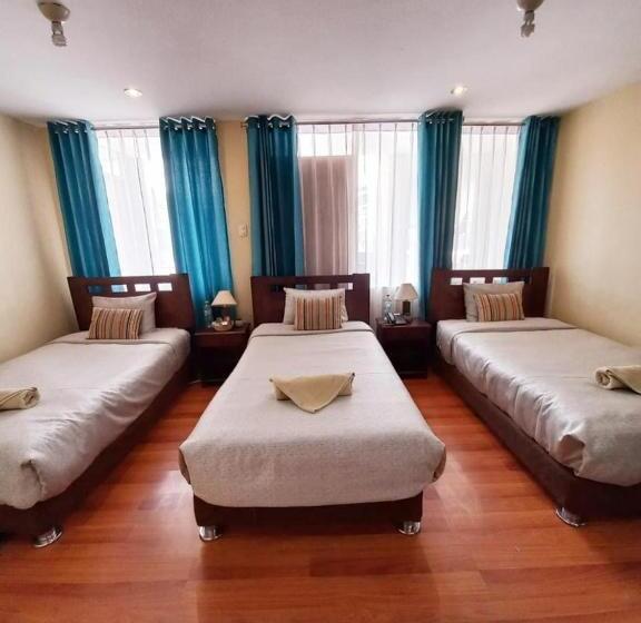 غرفة قياسية ثلاثية, Mandala Rooms & Services