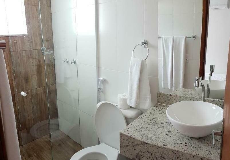 اتاق سوپریور سه تخته, Pousada Xerxes