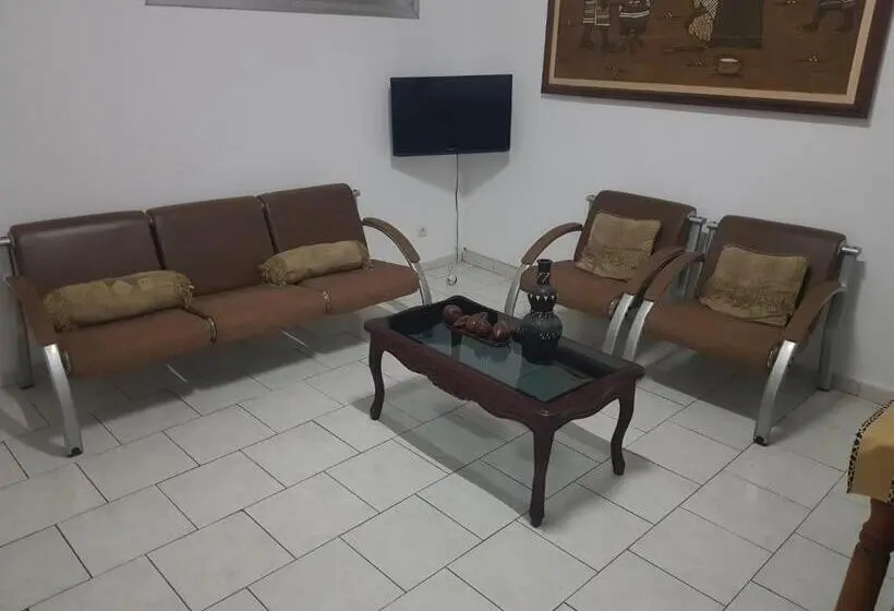 سوییت سوپریور, Residence Tourist