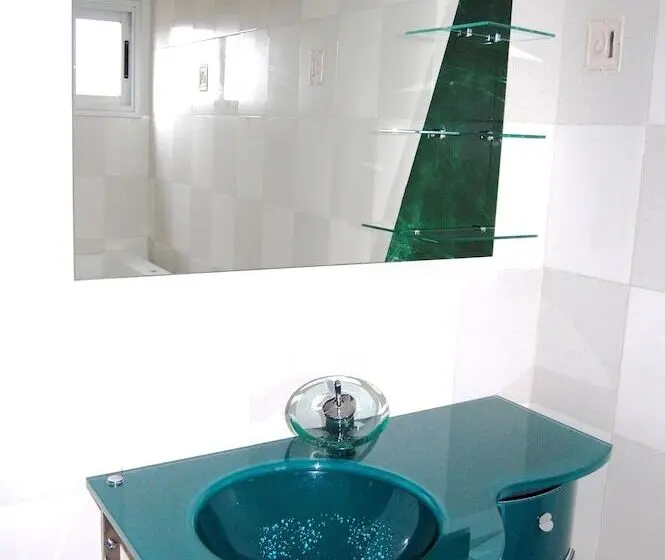 سوییت اجرایی, Residence Tourist