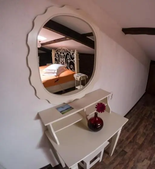 سوییت, Residenza Dutzu Boutique