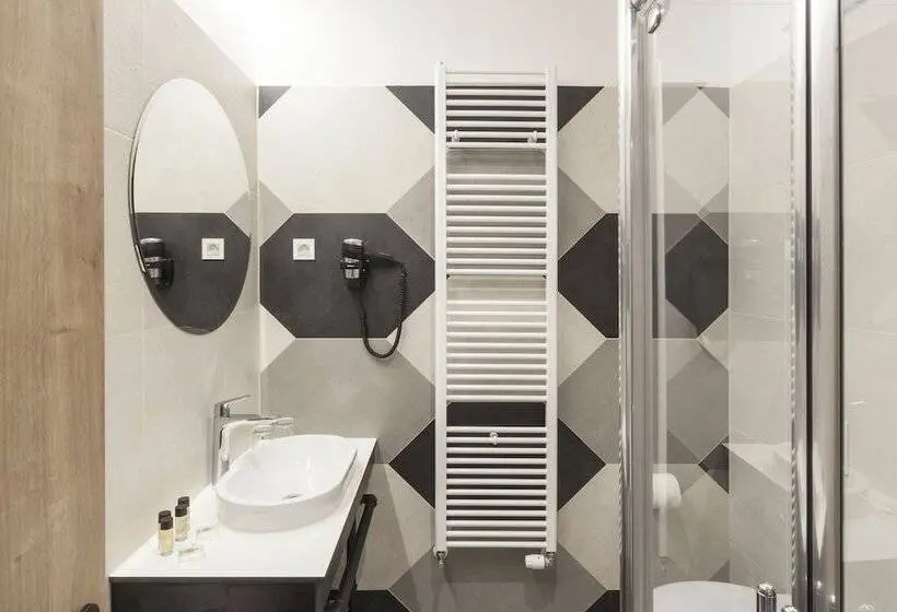 Habitación Superior, The Loop