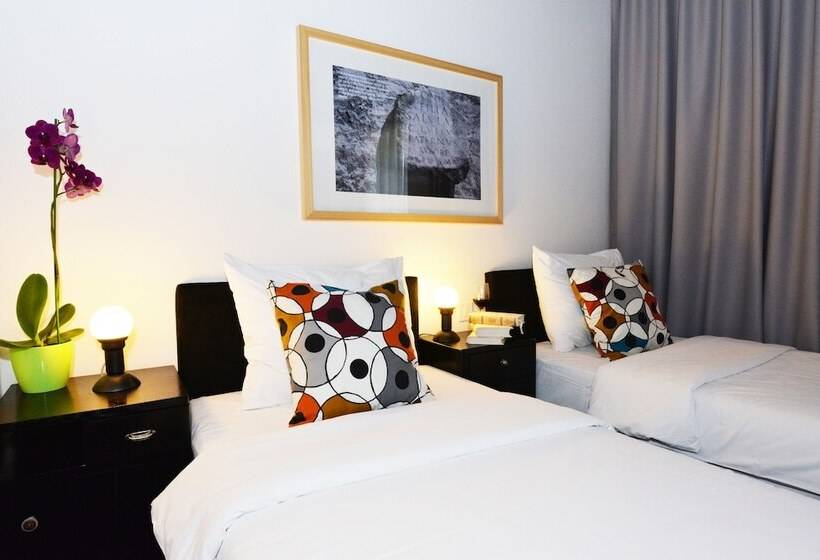 스탠다드 룸, The Loop