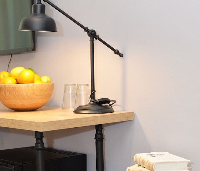 수피리어 룸, The Loop