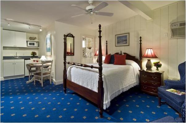 스탠다드 스튜디오 퀸 침대, The Winstead Inn