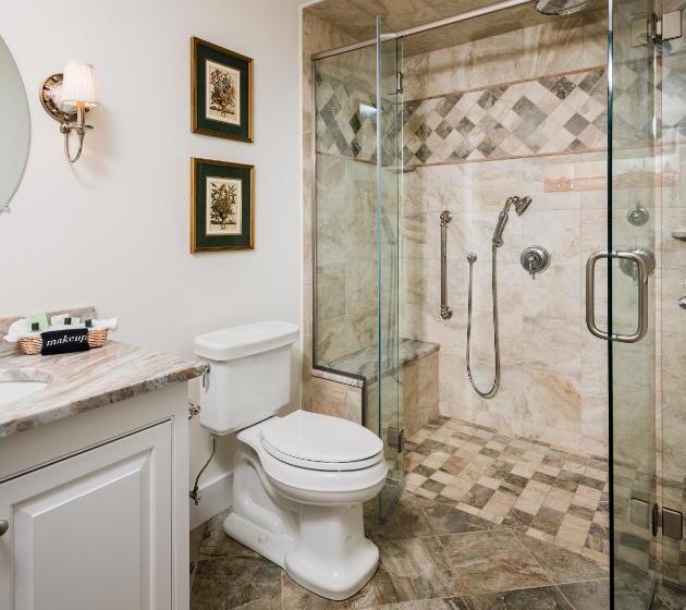 스탠다드 룸 퀸사이즈 침대, The Winstead Inn