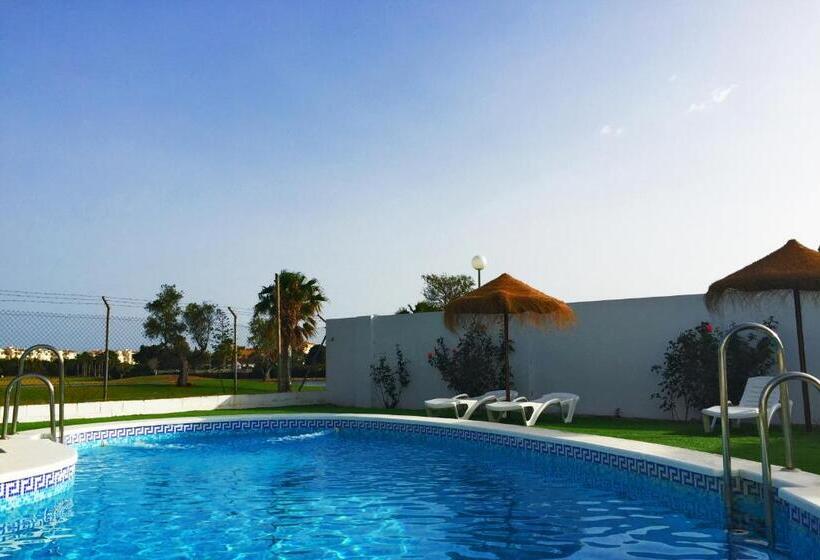Апартаменты 2 Спальни с Садом, Roquetas Beach And Playa Serena Golf Village