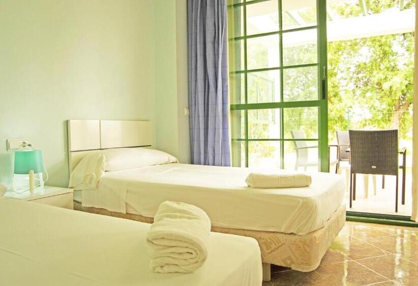 Апартаменты 2 Спальни с Садом, Roquetas Beach And Playa Serena Golf Village