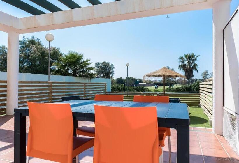 Вилла 3 Спальни, Roquetas Beach And Playa Serena Golf Village