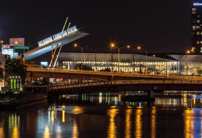 דירת אקזקיוטיב 3 חדרים, Waterfront Melbourne Apartments