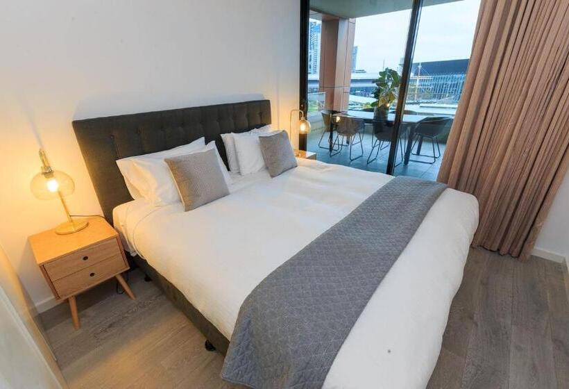 דירת אקזקיוטיב 3 חדרים, Waterfront Melbourne Apartments