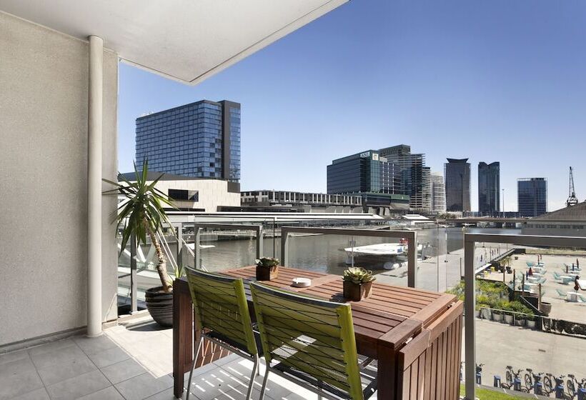 דירת אקזקיוטיב 3 חדרים, Waterfront Melbourne Apartments