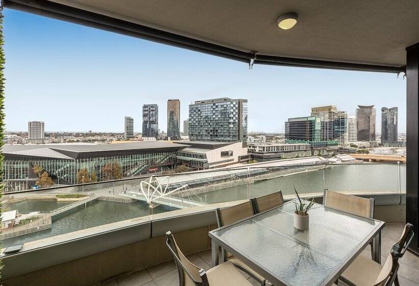דירת אקזקיוטיב 3 חדרים, Waterfront Melbourne Apartments