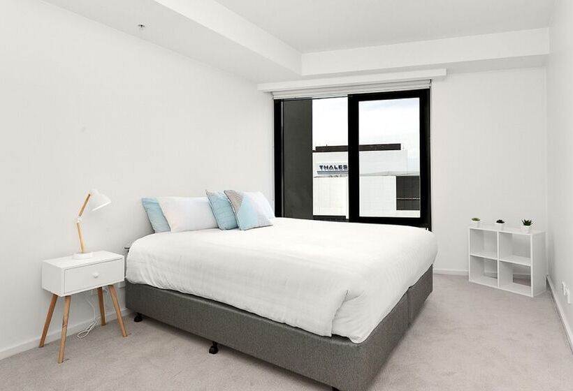 דירת שלושה חדרים, Waterfront Melbourne Apartments