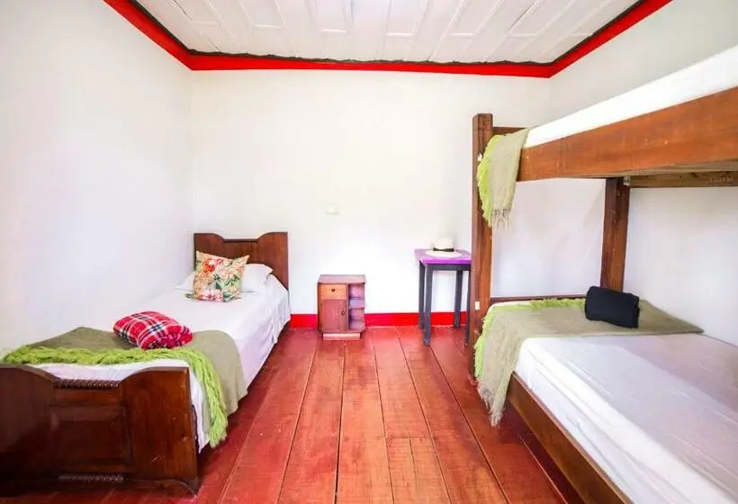 Standard Kolmen Hengen Huone, Ecofinca Salento