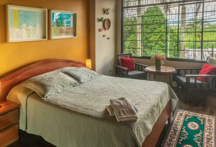 スタンダードルーム, Flying Dog Hostel Iquitos