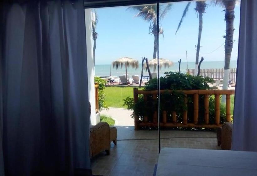 חדר סטנדרט לארבעה נוף לים, Casa Mediterranea Mancora