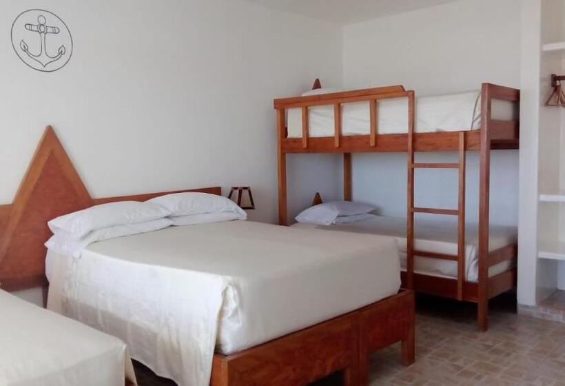 חדר סטנדרט לארבעה נוף לים, Casa Mediterranea Mancora