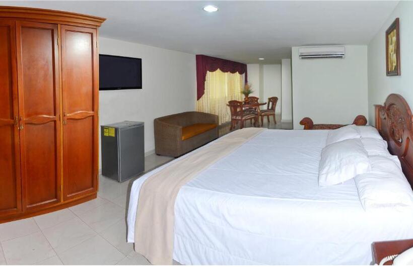 اتاق استاندارد یک نفره, Continental Plaza